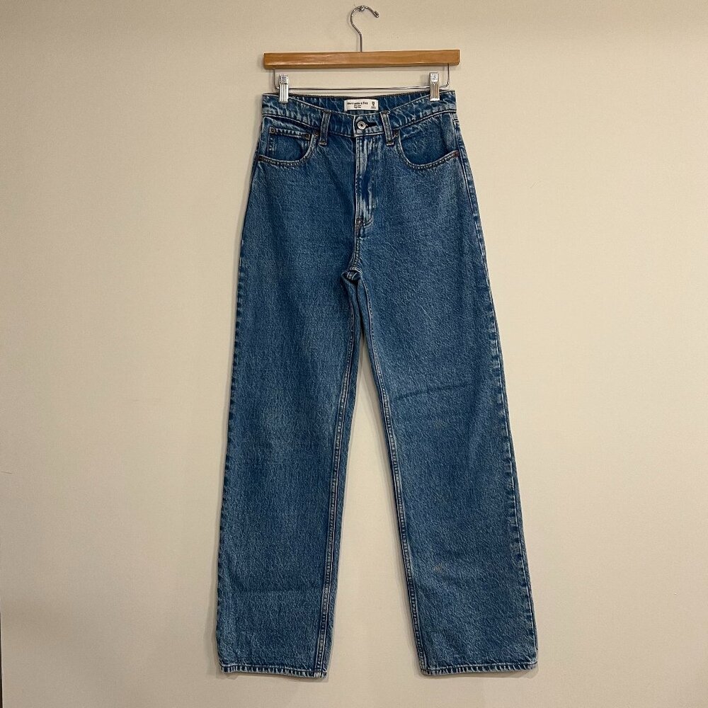 Abercrombie High Rise Loose Jeans | Size  25 | Medium Wash